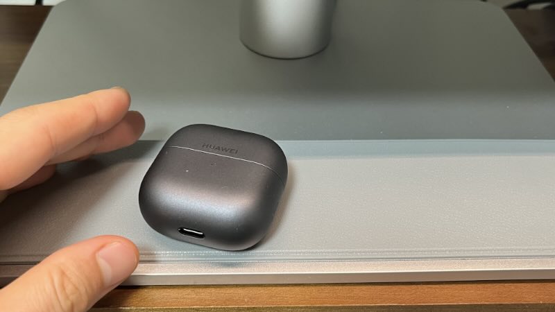 台座にはゴムシート